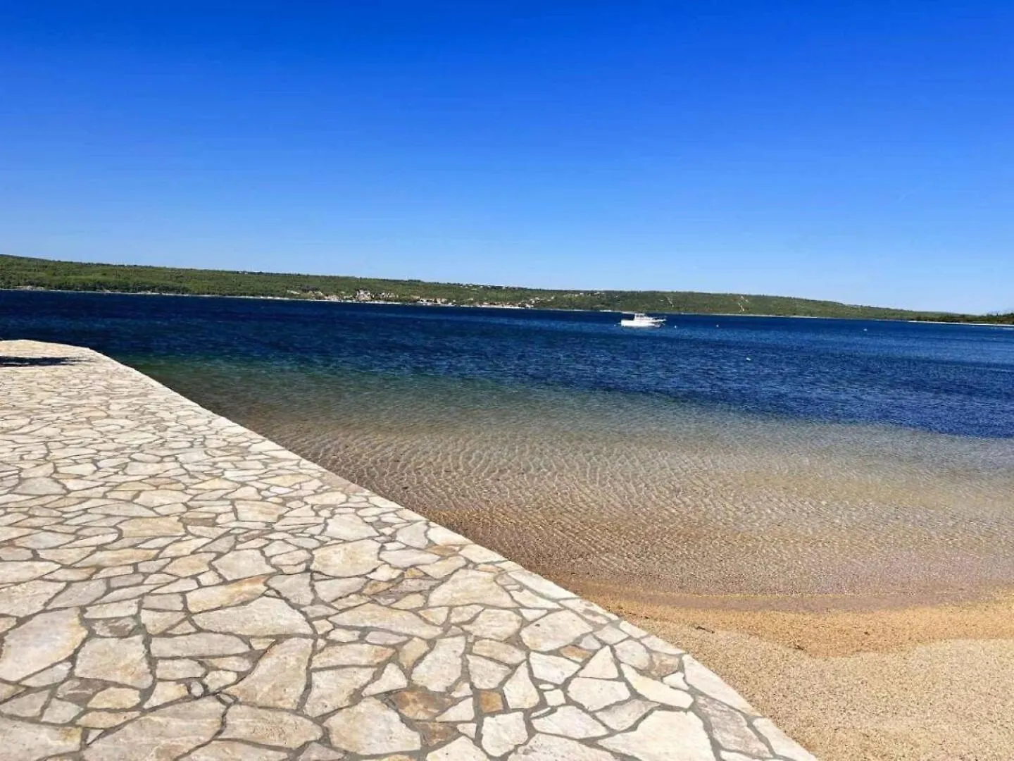 Apartments Mattisa - 150M From Sea Kruševo