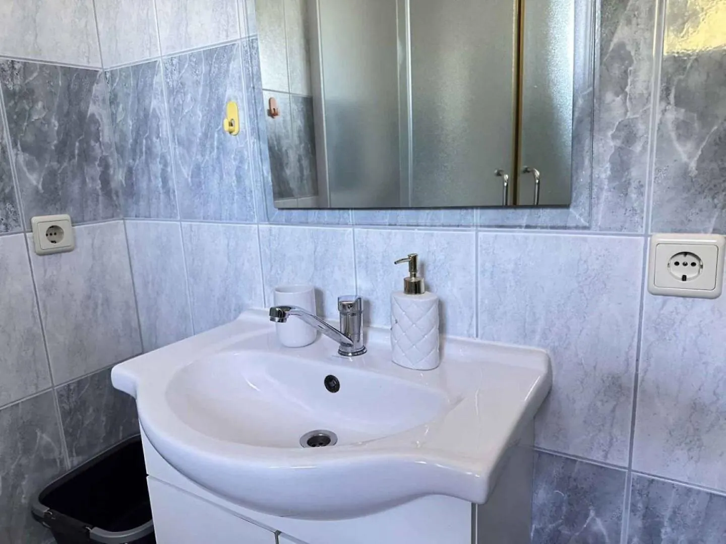 Apartments Mattisa - 150M From Sea Krusevo  Croatia