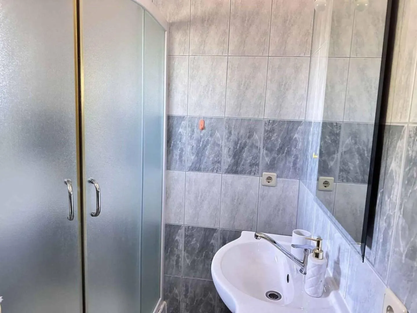 Apartments Mattisa - 150M From Sea Krusevo